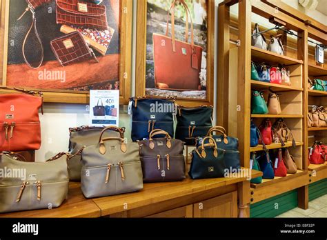 dooney bourke factory outlet.